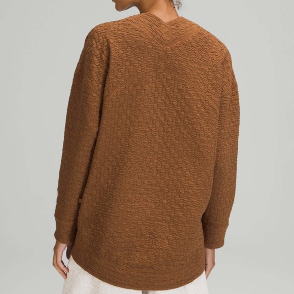 Lululemon Rippled V-Neck Pullover - Picture 6 of 10